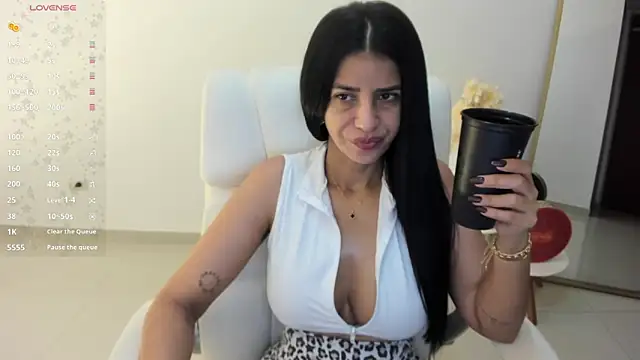 renata t  online show from 02.28.26