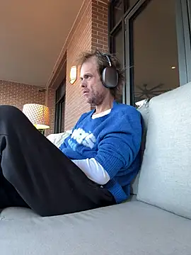 Snapshot of rusharizona chatting on 01.01.25 rusharizona online show from 01.01.25