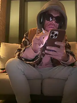 Snapshot of rusharizona chatting on 01.04.25 rusharizona online show from 01.04.25