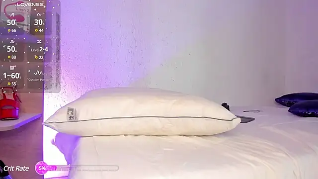 Snapshot of anastasia_bee chatting on 12.14.24 anastasia bee online show from 12.14.24