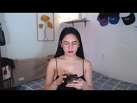 Snapshot of XjuanitabonitaX chatting on 11.23.25 XjuanitabonitaX online show from 11.23.25