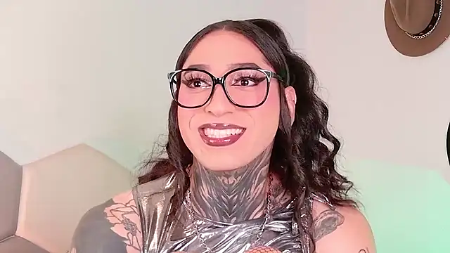 juliana robles online show from 02.19.26