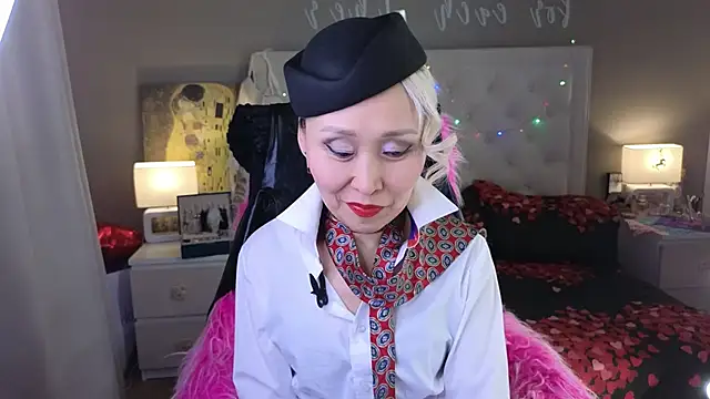 RoxalanaStar online show from 03.25.26