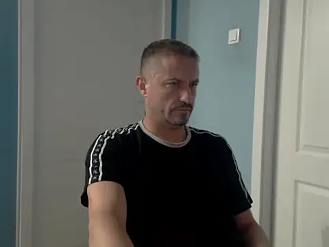 Snapshot of MisterFaithRO chatting on 07.06.26 MisterFaithRO online show from 07.06.26