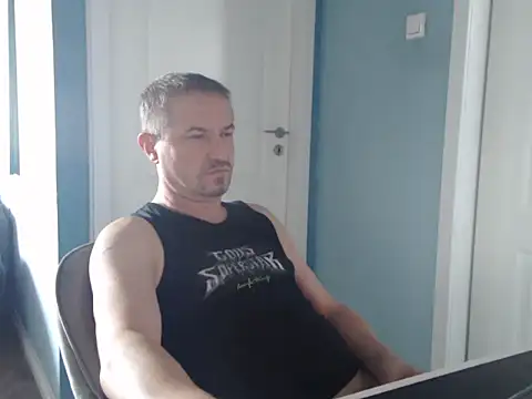 Snapshot of MisterFaithRO chatting on 07.29.26 MisterFaithRO online show from 07.29.26