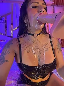 Tattooed spittingdoll online show from 04.04.26
