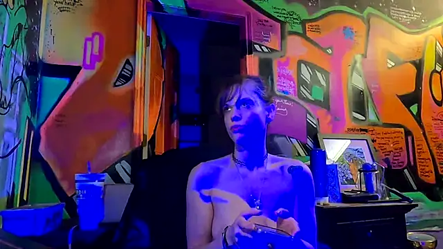 TheDaisyChaos online show from 02.25.25