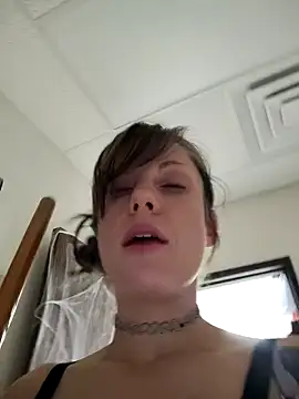 TheDaisyChaos online show from 10.20.25