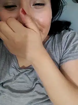 Kalani Engel online show from 12.21.25