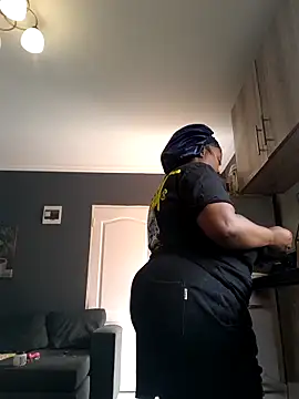 SWEETDOLLY29XX online show from 10.19.25