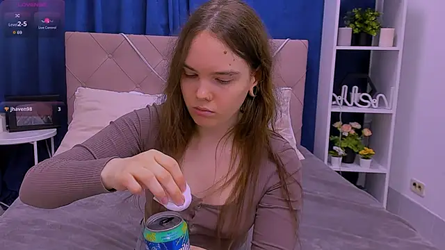 Janie JJ Curvie online show from 02.01.26