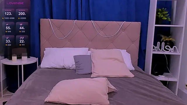 Janie JJ Curvie online show from 03.01.26