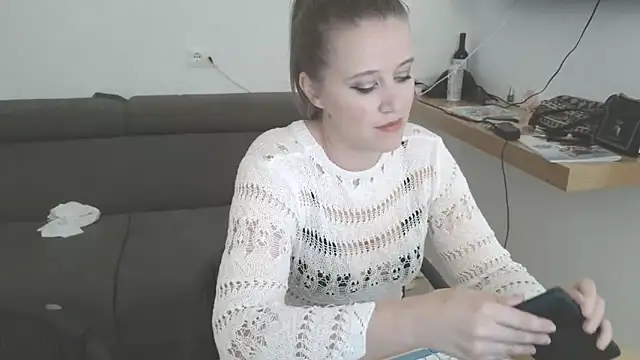 Neonstar online show from 04.16.26