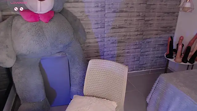 TinnaCobb online show from 03.15.26