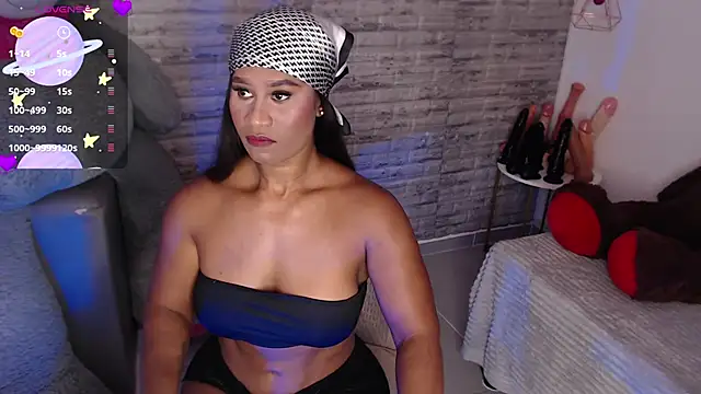 TinnaCobb online show from 06.19.26