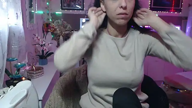 misscectito13 online show from 03.10.25