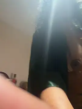 Snapshot of PichyPrettyPussy chatting on 11.05.25 PichyPrettyPussy online show from 11.05.25