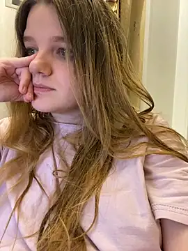 Snapshot of -MimmiLissa- chatting on 11.10.25 -MimmiLissa- online show from 11.10.25