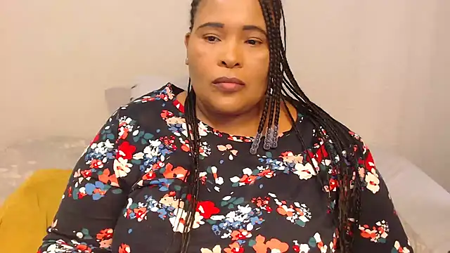 Snapshot of zandile chatting on 03.12.25 zandile online show from 03.12.25