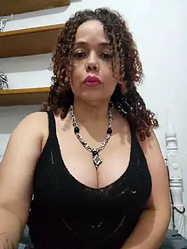 Snapshot of BadMicaela1 chatting on 11.24.25 BadMicaela1 online show from 11.24.25