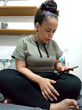 Snapshot of BadMicaela1 chatting on 11.29.25 BadMicaela1 online show from 11.29.25