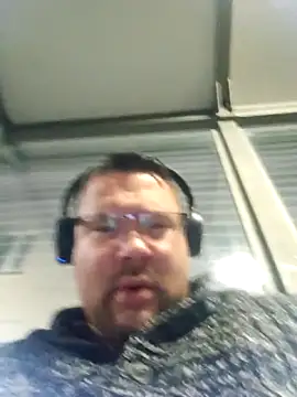 Snapshot of sexykevin17cm chatting on 04.05.26 sexykevin17cm online show from 04.05.26