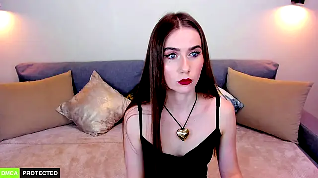 Snapshot of TheWoman__ chatting on 02.18.25 TheWoman online show from 02.18.25