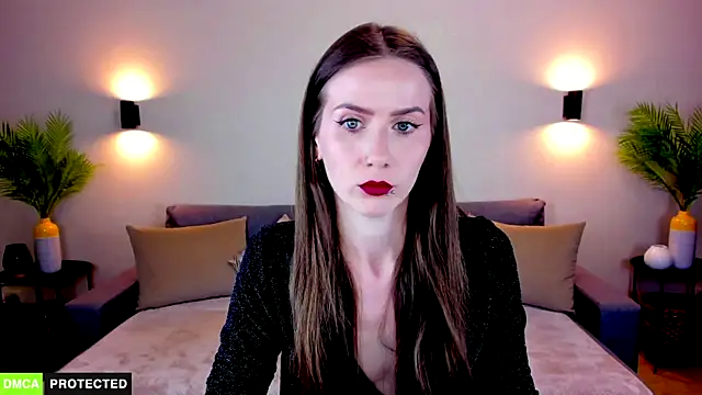 TheWoman   online show from 03.16.26