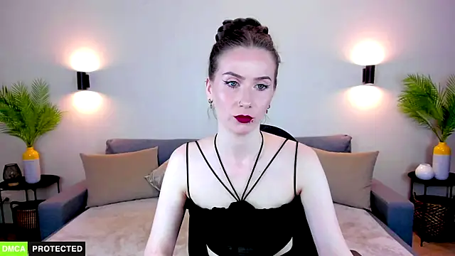 TheWoman   online show from 05.21.26