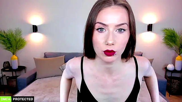 TheWoman   online show from 06.05.26