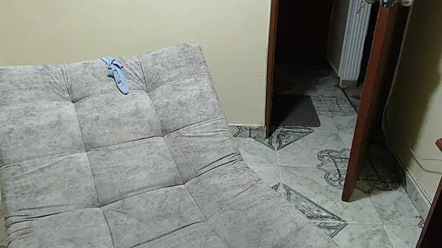 Snapshot of antara_hotgirl chatting on 03.19.25 antara hotgirl online show from 03.19.25