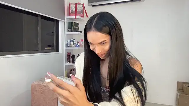 Snapshot of Michell_simons chatting on 01.21.25 Michell simons online show from 01.21.25