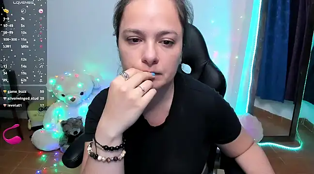 angelaagomez online show from 01.31.25