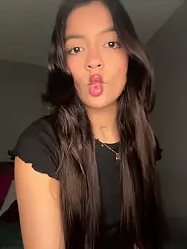 Snapshot of Sammy_pink chatting on 01.28.25 Sammy pink online show from 01.28.25