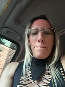 Gatitacarlita online show from 01.23.25