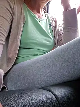 IsabelleCraft online show from 09.12.25