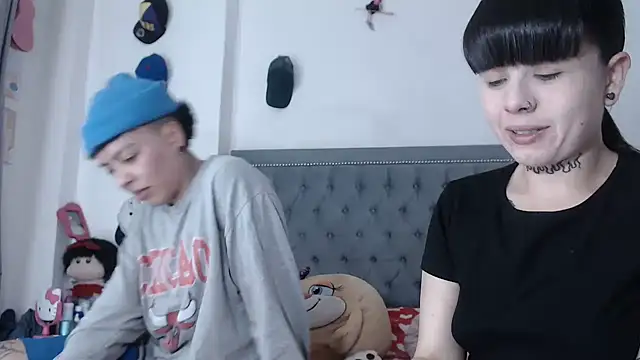 dulce maria x online show from 10.23.25