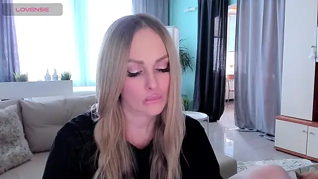 Libby Nora online show from 03.14.25