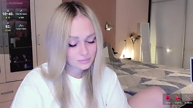 Libby Nora online show from 10.25.25