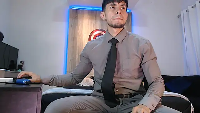 Snapshot of Andrew_4_ chatting on 02.21.25 Andrew 4 online show from 02.21.25