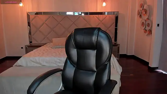 Snapshot of AmyDavis_ chatting on 01.02.25 AmyDavis online show from 01.02.25