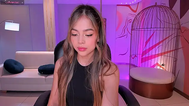 Snapshot of AmyDavis_ chatting on 02.28.25 AmyDavis online show from 02.28.25