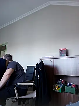 Andrew1900529 online show from 03.18.25