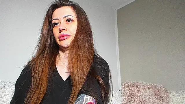 BrianaDiamondXXX online show from 05.23.26