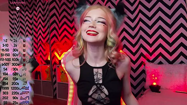 Snapshot of Misamane chatting on 01.15.25 Misamane online show from 01.15.25