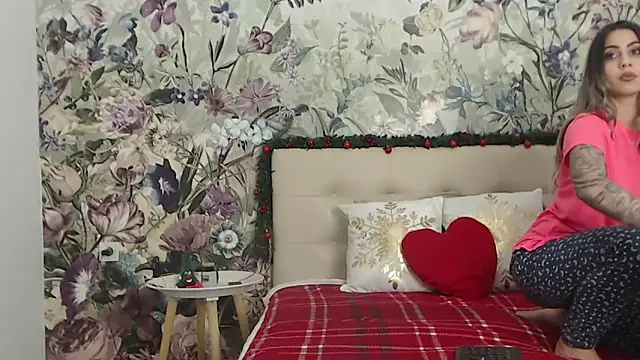 RoseDiamond06 online show from 12.18.25