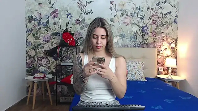 RoseDiamond06 online show from 04.20.26