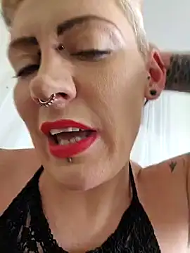 PinkTheHawk online show from 12.08.24