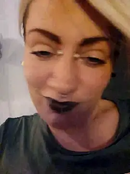 PinkTheHawk online show from 09.24.25