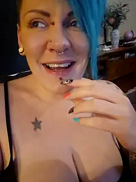 PinkTheHawk online show from 04.07.26